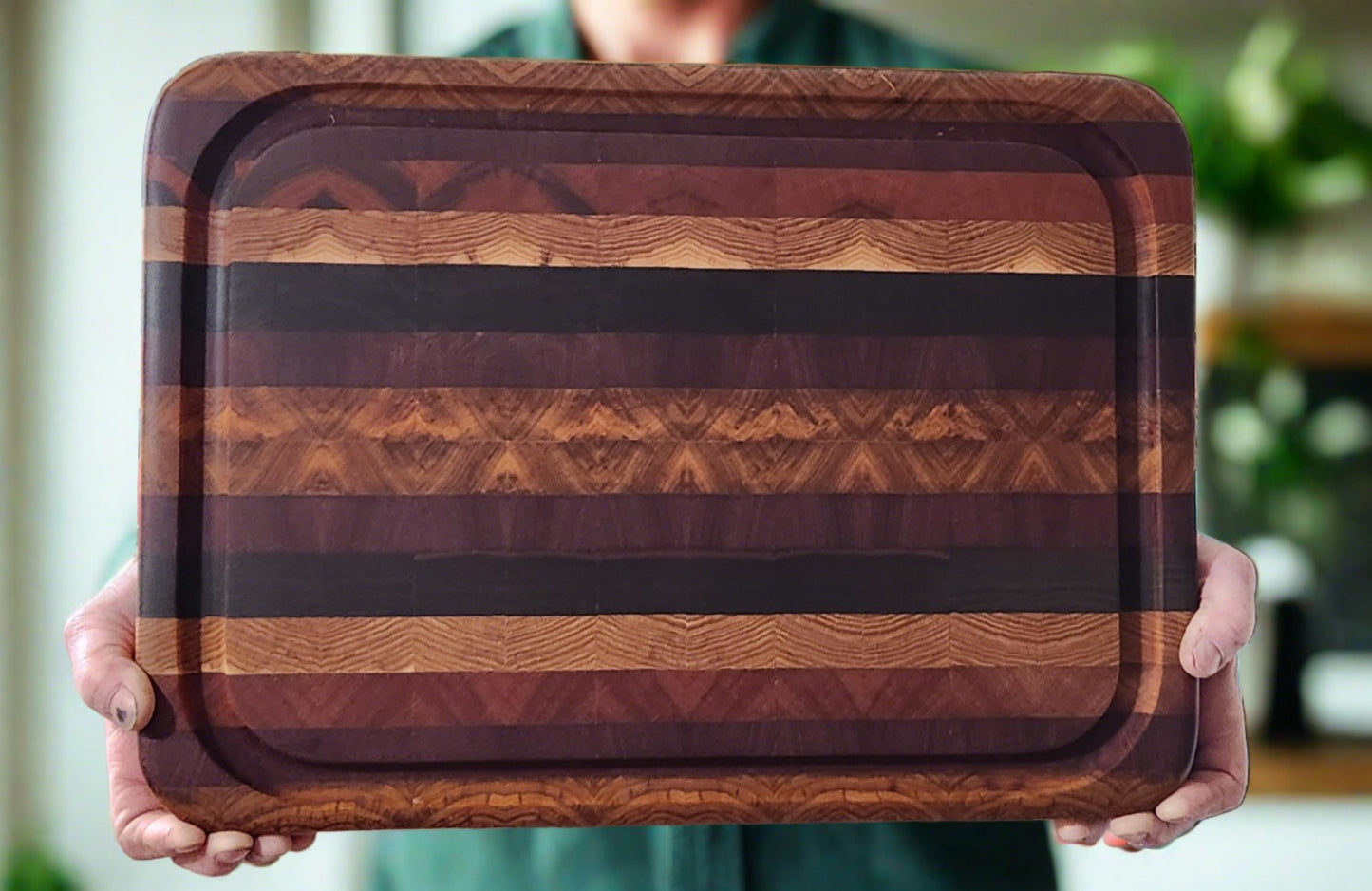 Cutting Board (with Juice Groove)